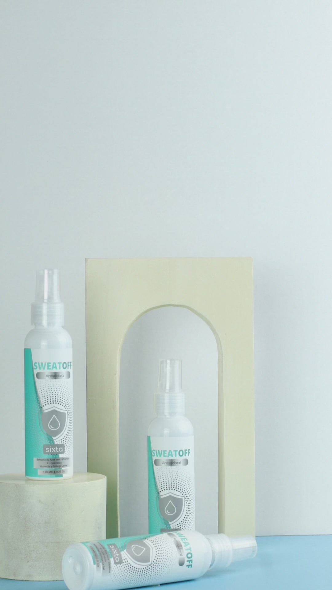 Transforma tu día con SweatOFF: Sudor y mal olor fuera, frescura todo el día.